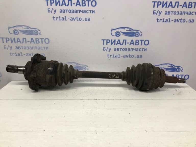 Привод задний Mitsubishi Pajero Wagon 2000-2006 MR528647 (Арт. 54769)