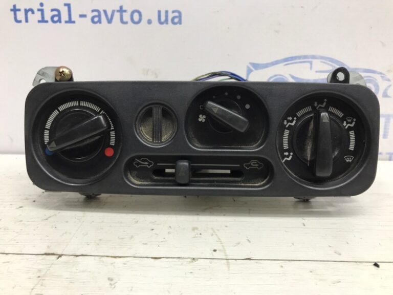Блок управления кондиционером Mitsubishi Pajero Sport 1996-2008  (Арт. 54810)
