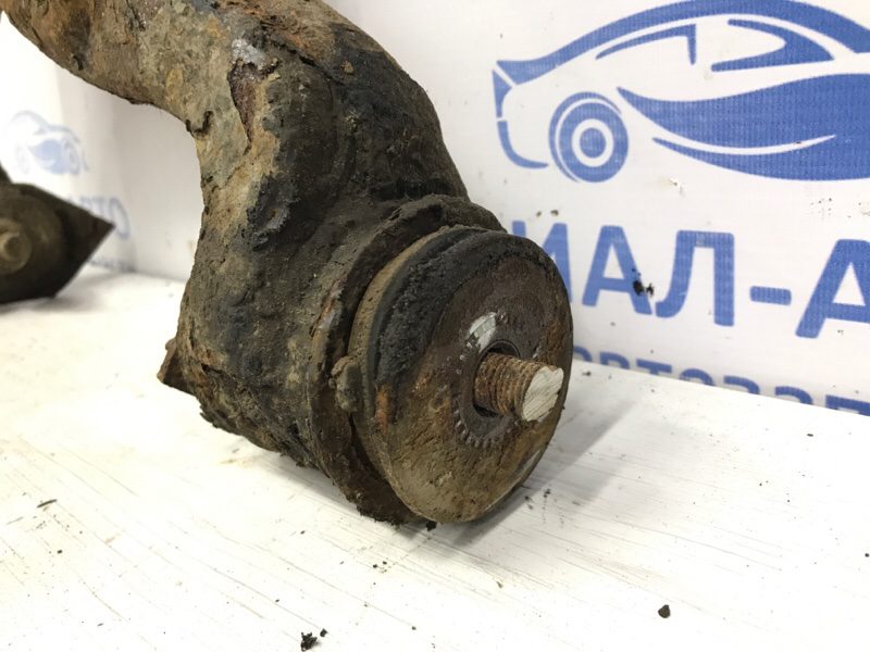 Рычаг передний нижний правый Toyota Prado 2003-2009 (Арт. 54990) Рычаг передний нижний правый Toyota Prado 2003-2009 (Арт. 54990)