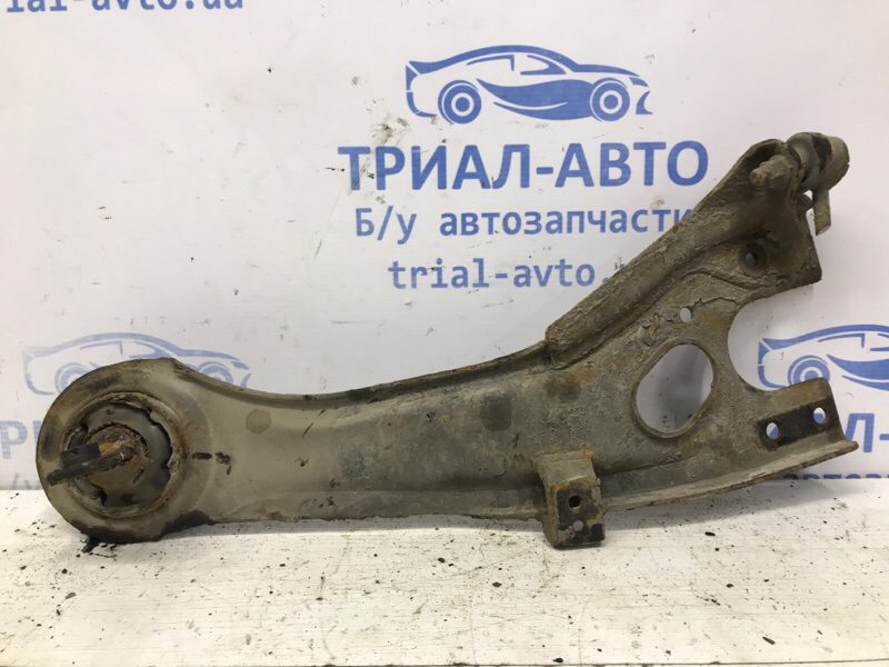 Рычаг задней подвески продольный правый Kia Ceed 2006-2012 552801H000 (Арт. 55011) Рычаг задней подвески продольный правый Kia Ceed 2006-2012 552801H000 (Арт. 55011)