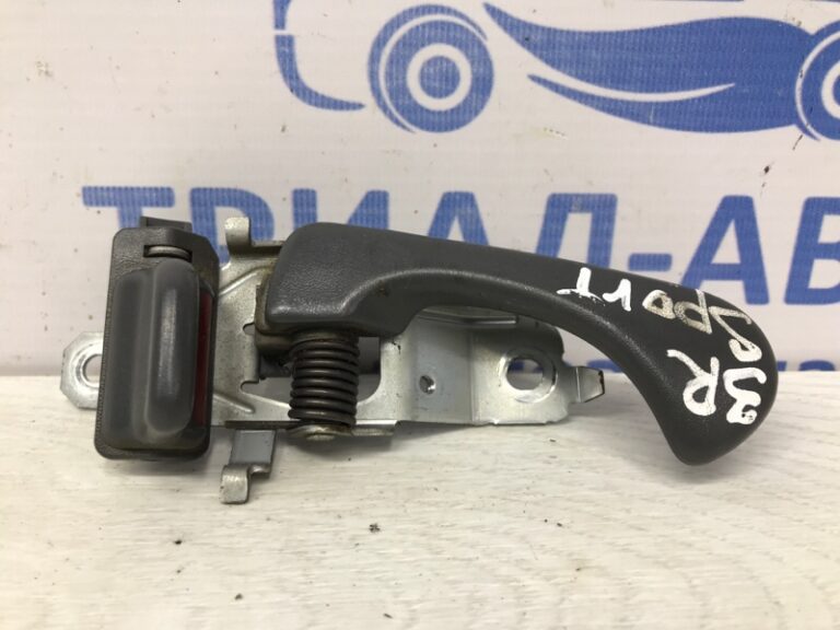 Ручка двери внутренняя правая Mitsubishi Pajero Sport 1996-2008  (Арт. 55077)