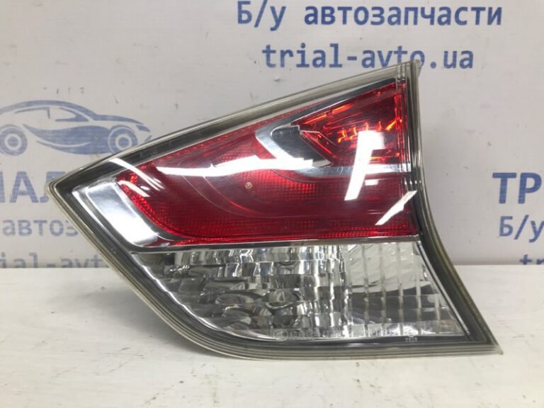 Фонарь задний внутренний правый Nissan X-Trail 2014-2021 265504CA1B (Арт. 55260)