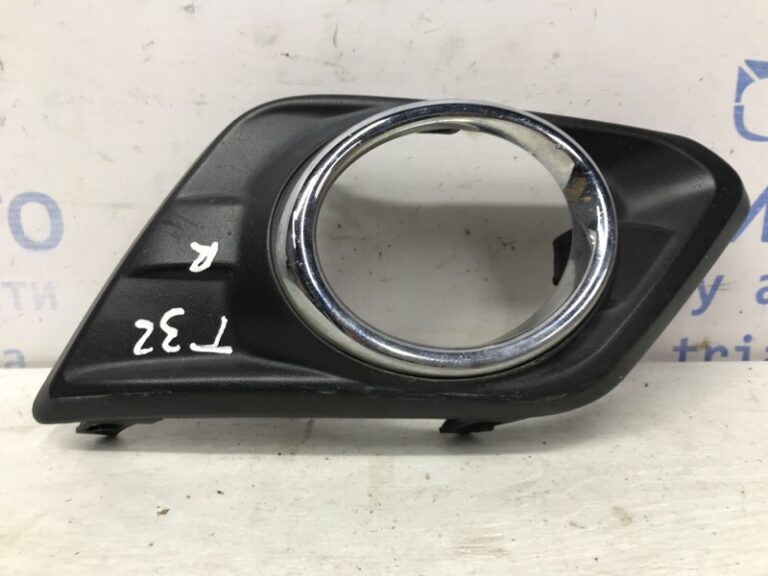 Решетка противотуманки правая Nissan X-Trail 2014-2021 622564BA0B (Арт. 55570)