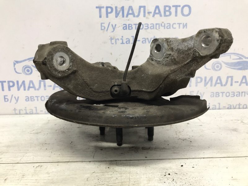 Кулак поворотный правый со ступицей Chevrolet Cruze J300 1.8 F18D4 2009 (б/у) Кулак поворотный правый со ступицей Chevrolet Cruze J300 1.8 F18D4 2009 (б/у)