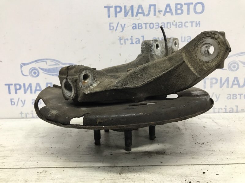 Кулак поворотный правый со ступицей Chevrolet Cruze J300 1.8 F18D4 2009 (б/у) Кулак поворотный правый со ступицей Chevrolet Cruze J300 1.8 F18D4 2009 (б/у)