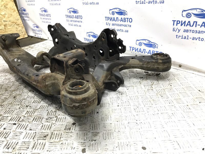 Балка задней подвески Infinity Q50 V37 2.2 DIESEL OM651 2013 (б/у) Балка задней подвески Infinity Q50 V37 2.2 DIESEL OM651 2013 (б/у)