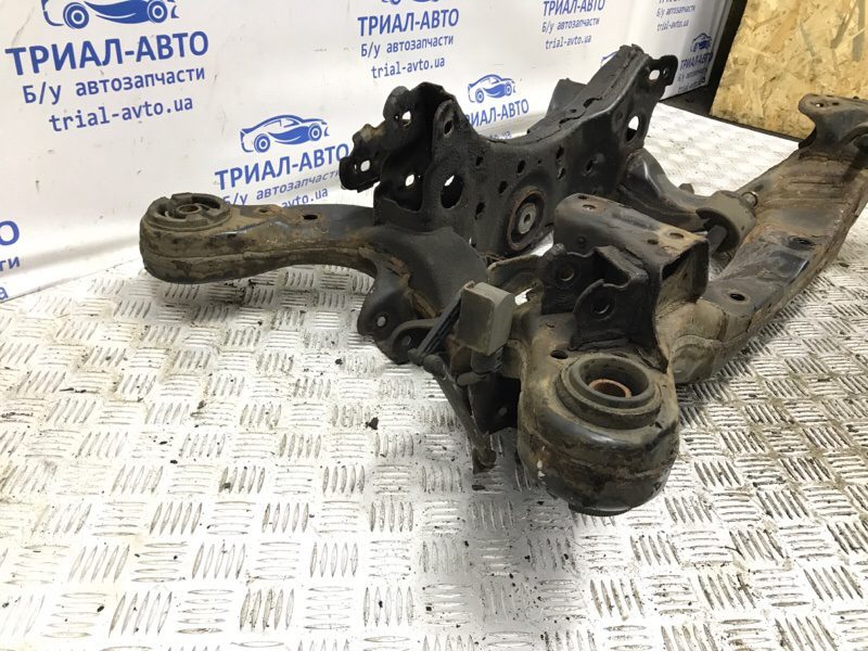 Балка задней подвески Infinity Q50 V37 2.2 DIESEL OM651 2013 (б/у) Балка задней подвески Infinity Q50 V37 2.2 DIESEL OM651 2013 (б/у)