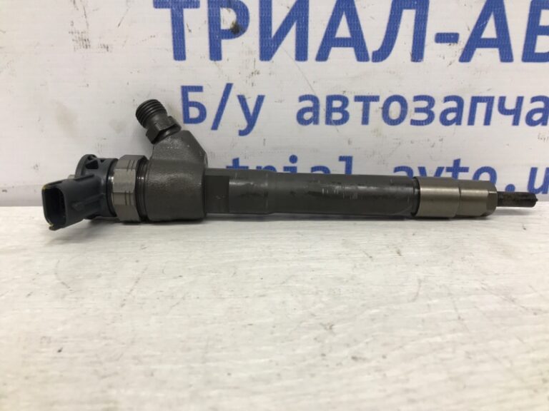 Форсунка топливная Nissan X-Trail 2014-2021 1660000Q2D (Арт. 56582)
