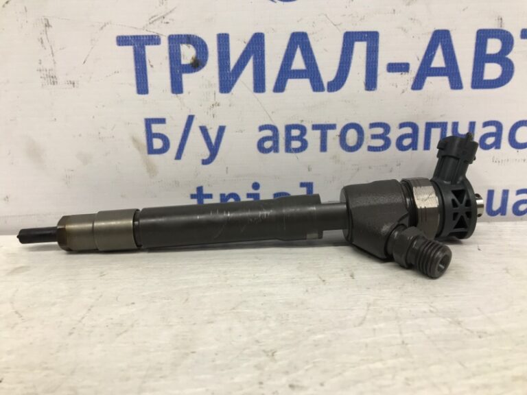 Форсунка топливная Nissan X-Trail 2014-2021 1660000Q2D (Арт. 56584)