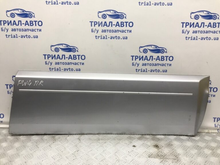 Накладка двери Mitsubishi Pajero Wagon 2006-2022 5727A034HB (Арт. 56632)