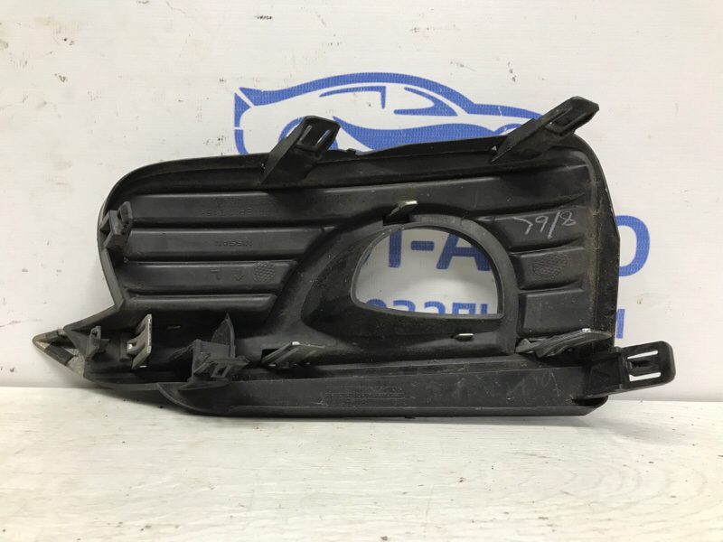 Решетка противотуманки левая Infiniti Q50 V37 2.2 DIESEL OM651 2013 (б/у) Решетка противотуманки левая Infiniti Q50 V37 2.2 DIESEL OM651 2013 (б/у)