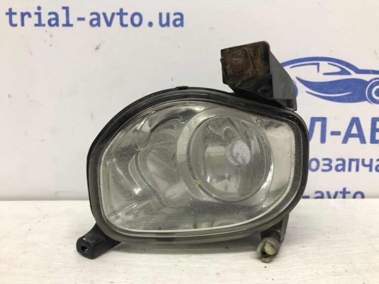 Фара противотуманная левая Toyota Avensis 2003-2009 8122105060 (Арт. 57153)