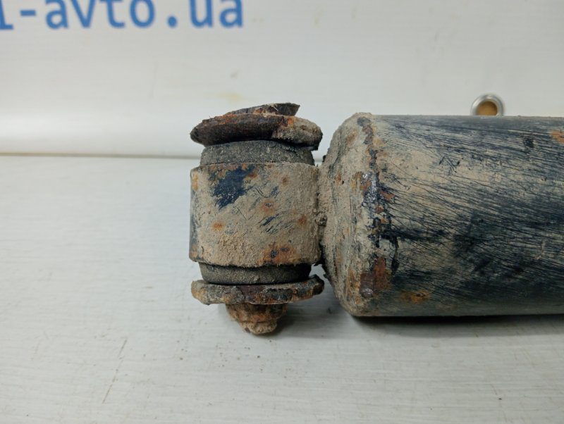 Амортизатор задний Mitsubishi Pajero Sport 1996-2008 (Арт. 58281) Амортизатор задний Mitsubishi Pajero Sport 1996-2008 (Арт. 58281)