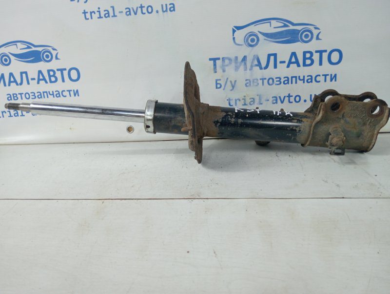 Амортизатор передний правый Kia Sportage SL 1.7 DIESEL D4FD 2010 (б/у) Амортизатор передний правый Kia Sportage SL 1.7 DIESEL D4FD 2010 (б/у)