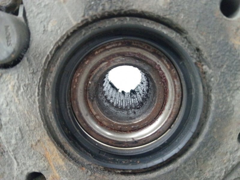 Кулак поворотный правый со ступицей Kia Sorento 2002-2011 512513E200 (Арт. 58318) Кулак поворотный правый со ступицей Kia Sorento 2002-2011 512513E200 (Арт. 58318)