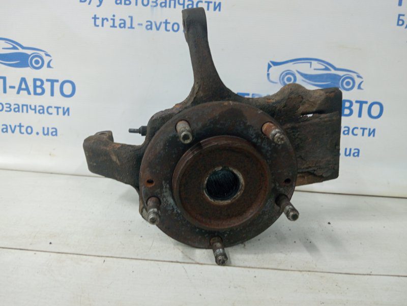 Кулак поворотный левый со ступицей Kia Sorento BL 2.5 DIESEL D4CB 2002 (б/у) Кулак поворотный левый со ступицей Kia Sorento BL 2.5 DIESEL D4CB 2002 (б/у)