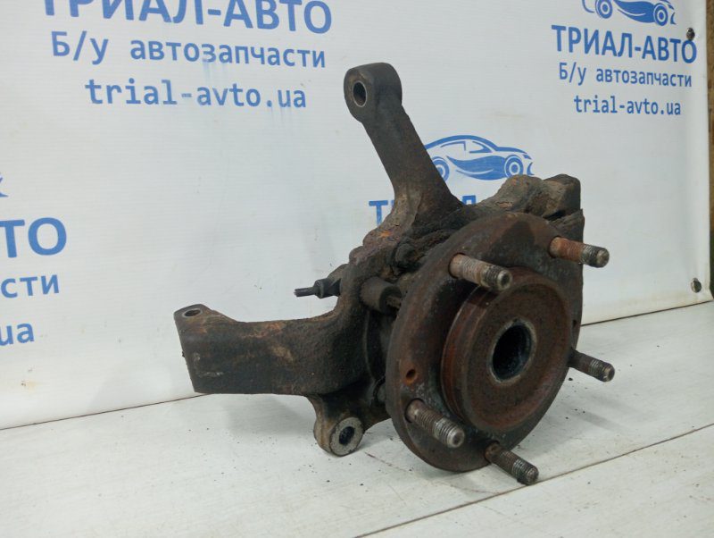 Кулак поворотный левый со ступицей Kia Sorento BL 2.5 DIESEL D4CB 2002 (б/у) Кулак поворотный левый со ступицей Kia Sorento BL 2.5 DIESEL D4CB 2002 (б/у)