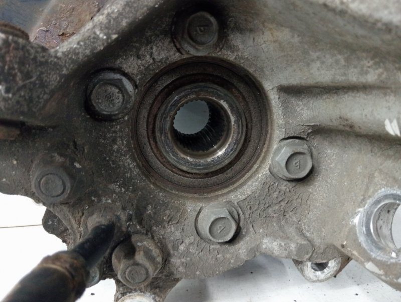 Цапфа задняя левая со ступицей Infiniti Q50 V37 2.2 DIESEL OM651 2013 (б/у) Цапфа задняя левая со ступицей Infiniti Q50 V37 2.2 DIESEL OM651 2013 (б/у)