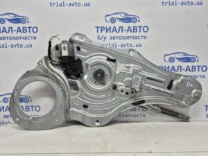 Стеклоподъемник передний правый Kia Sportage SL 1.7 DIESEL D4FD 2010 (б/у)