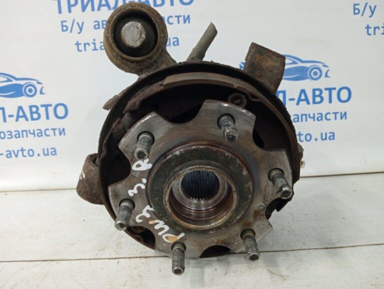 Цапфа задняя правая со ступицей Mitsubishi Pajero Wagon 2000-2006 MR992532 (Арт. 58453)