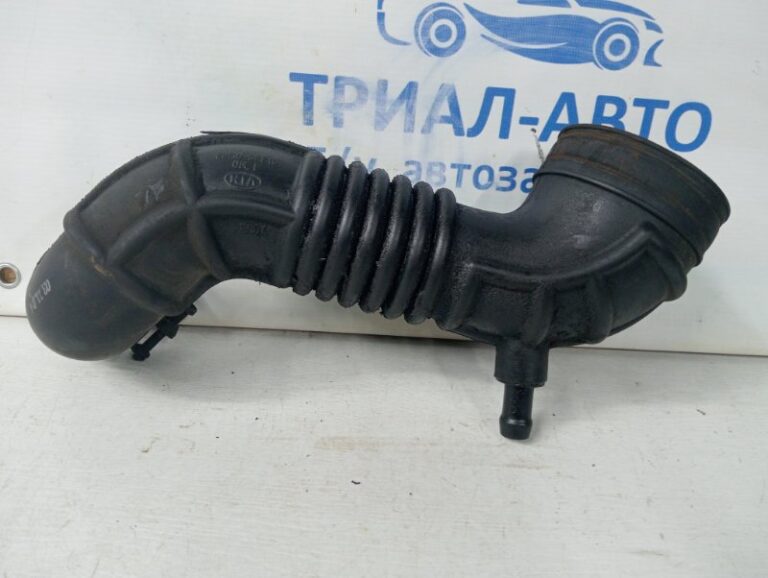 Патрубок воздушного фильтра Kia Sorento BL 2.5 DIESEL D4CB 2002 (б/у)