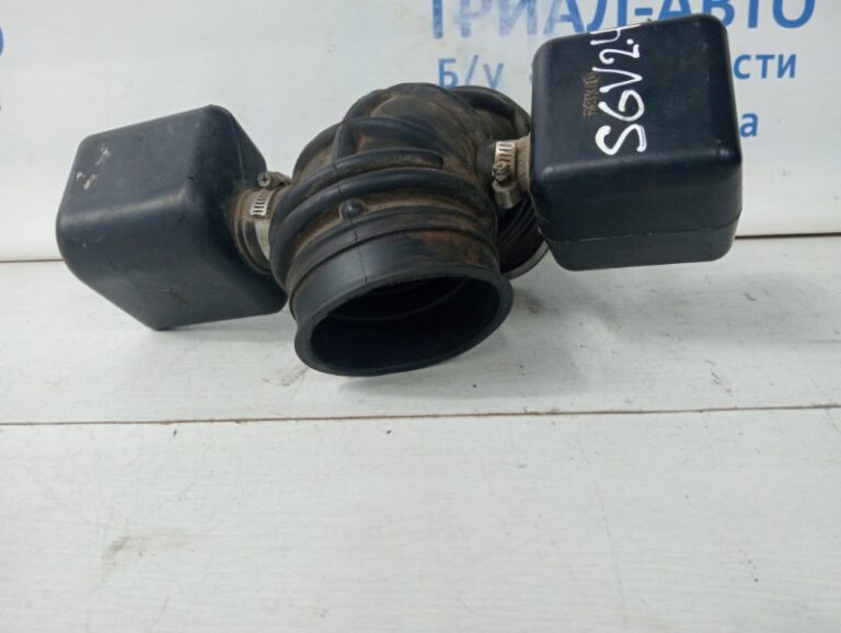 Патрубок воздушного фильтра Suzuki Grand Vitara 2006-2014 1388178K00 (Арт. 58774)