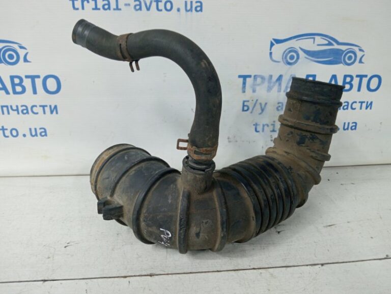 Патрубок воздушного фильтра Mitsubishi Pajero Wagon 2006-2022 1505A195 (Арт. 58965)