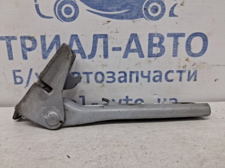 Петля капота левая Mitsubishi Pajero Wagon 2000-2006 MR292043 (Арт. 59014)