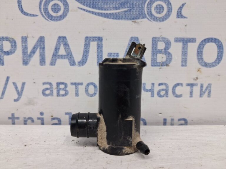 Насос омывателя стекла Mitsubishi Pajero Sport 1996-2008 MB358361 (Арт. 59311)