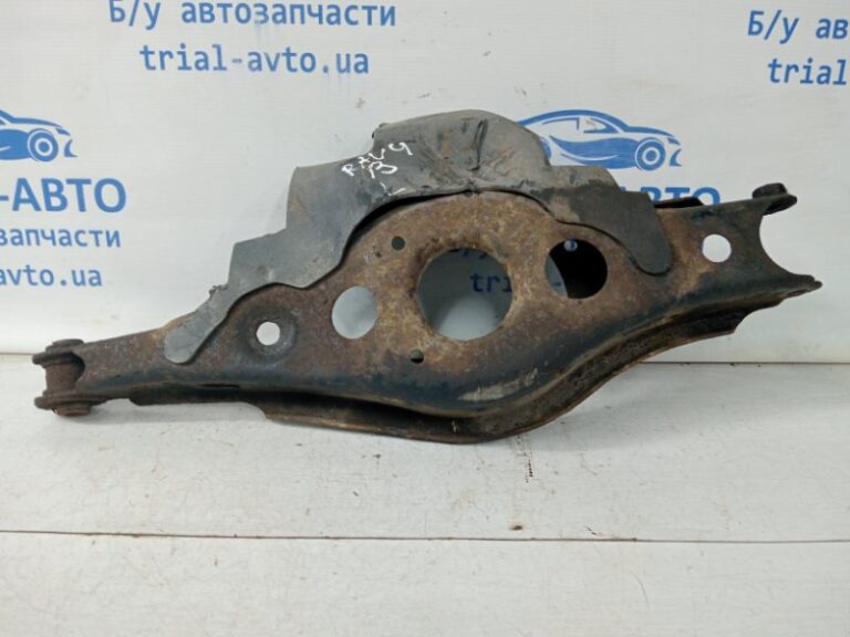 Рычаг задней подвески нижний поперечный (под пружину) Toyota RAV 4 2012-2018 4874042010 (Арт. 59404)