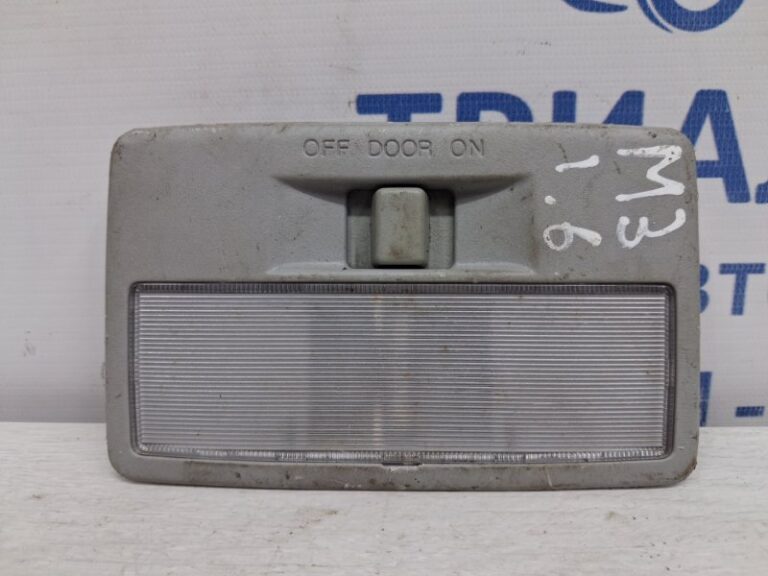 Плафон задний Mazda 3 2003-2009 D35051310E77 (Арт. 59420)