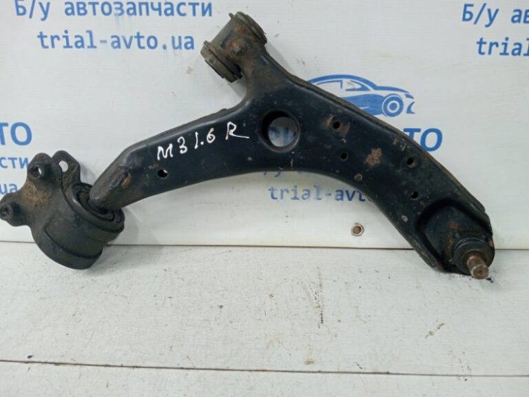 Рычаг передний нижний правый Mazda 3 2003-2009 B32H34300D (Арт. 59465)