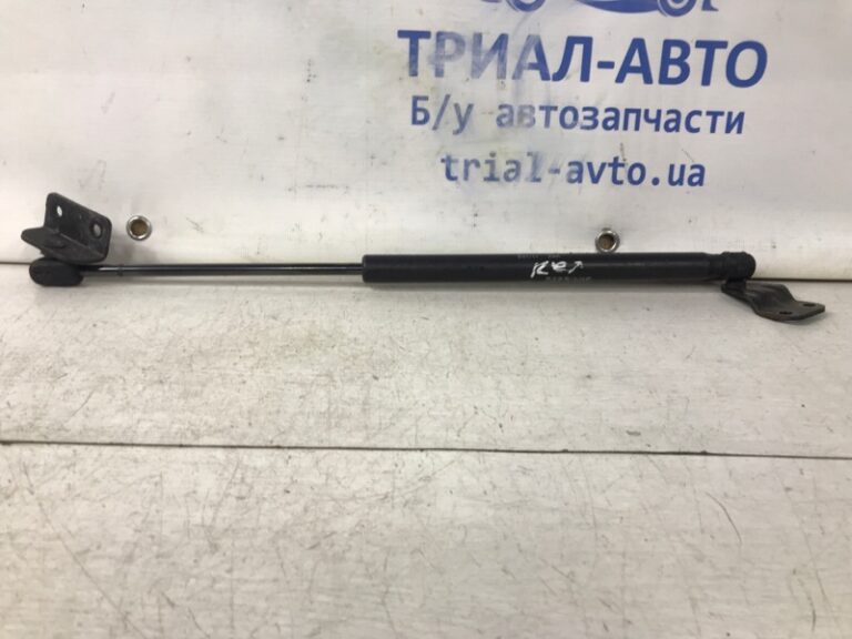 Амортизатор крышки багажника SsangYong Rexton 2006-2012 7140608101 (Арт. 59603)