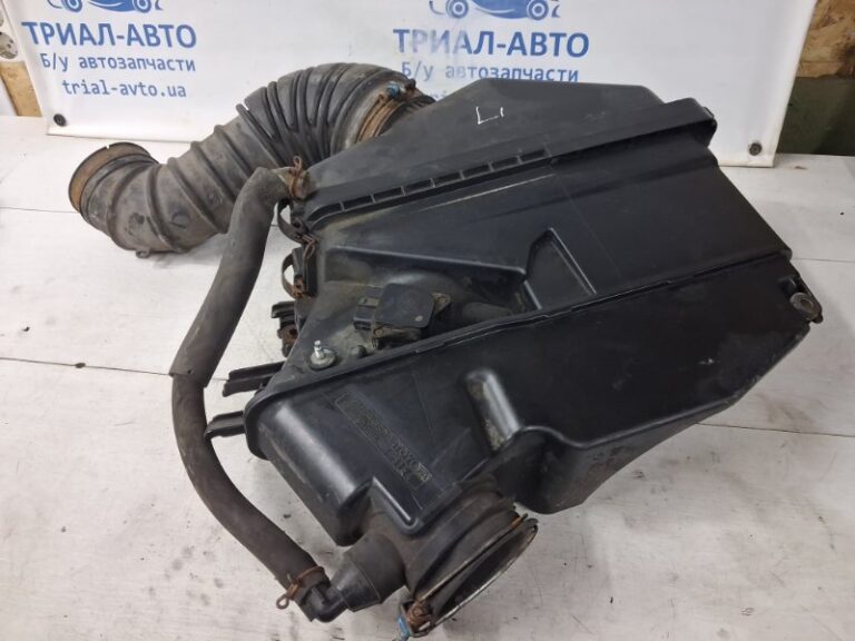 Корпус воздушного фильтра Toyota Prado 2003-2009 1770031540 (Арт. 59805)