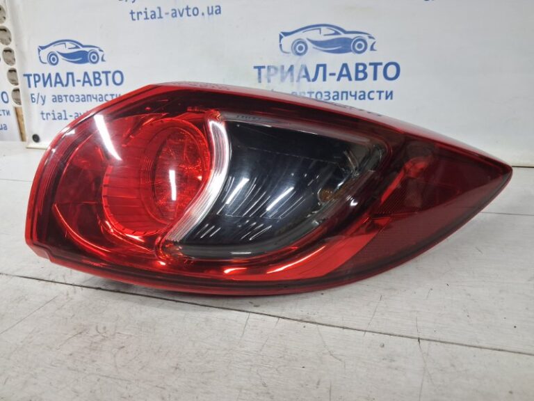 Фонарь задний внешний правый Mazda CX 5 2012-2017 KD5451150 (Арт. 59815)