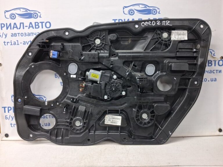 Стеклоподъемник передний правый Kia Ceed 2012-2018 82481A2000 (Арт. 59974)