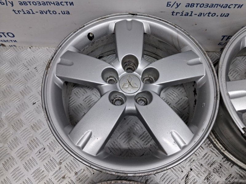 Диски титан комплект R17 Mitsubishi Outlander 2003-2006 MN184116 (Арт. 60034) Диски титан комплект R17 Mitsubishi Outlander 2003-2006 MN184116 (Арт. 60034)