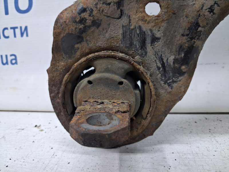 Рычаг задней подвески продольный правый Mazda CX 5 2011-2017 KD3528200B (Арт. 60074) Рычаг задней подвески продольный правый Mazda CX 5 2011-2017 KD3528200B (Арт. 60074)