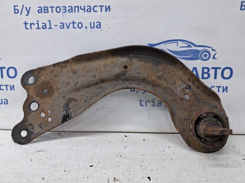 Рычаг задней подвески продольный правый Mazda CX 5 2011-2017 KD3528200B (Арт. 60074) Рычаг задней подвески продольный правый Mazda CX 5 2011-2017 KD3528200B (Арт. 60074)