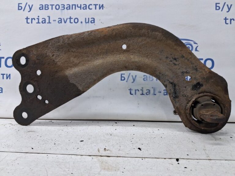 Рычаг задней подвески продольный левый Mazda CX 5 2011-2017 KD3528250C (Арт. 60075)