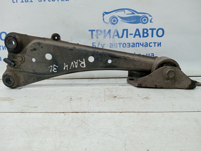 Рычаг задней подвески продольный левый Toyota RAV 4 2005-2016 4878042010 (Арт. 60512) Рычаг задней подвески продольный левый Toyota RAV 4 2005-2016 4878042010 (Арт. 60512)