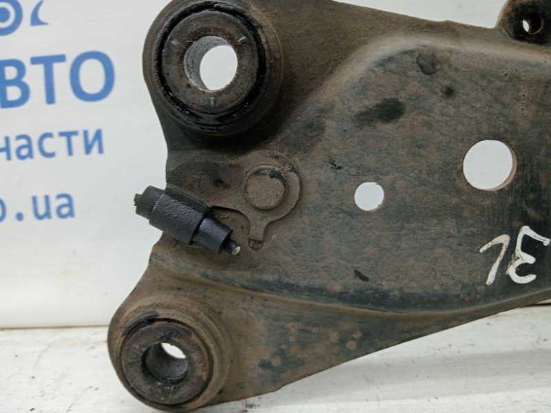 Рычаг задней подвески продольный левый Toyota RAV 4 2005-2016 4878042010 (Арт. 60512) Рычаг задней подвески продольный левый Toyota RAV 4 2005-2016 4878042010 (Арт. 60512)