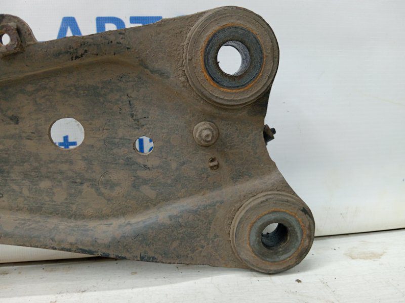 Рычаг задней подвески продольный левый Toyota RAV 4 2005-2016 4878042010 (Арт. 60512) Рычаг задней подвески продольный левый Toyota RAV 4 2005-2016 4878042010 (Арт. 60512)