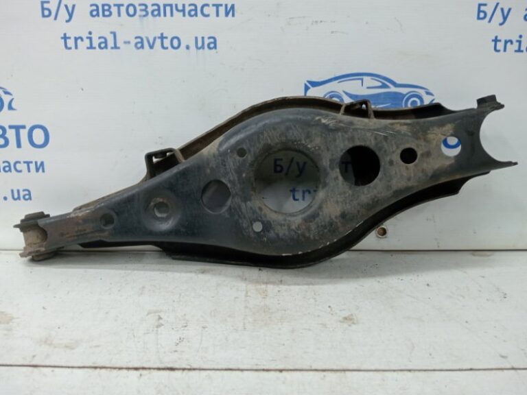 Рычаг задней подвески нижний поперечный (под пружину) Toyota RAV 4 2005-2016 4873042040 (Арт. 60519)