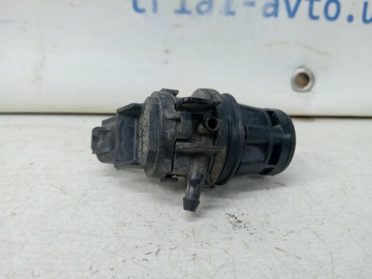 Насос омывателя стекла Toyota RAV 4 2005-2016 8533071010 (Арт. 60582)