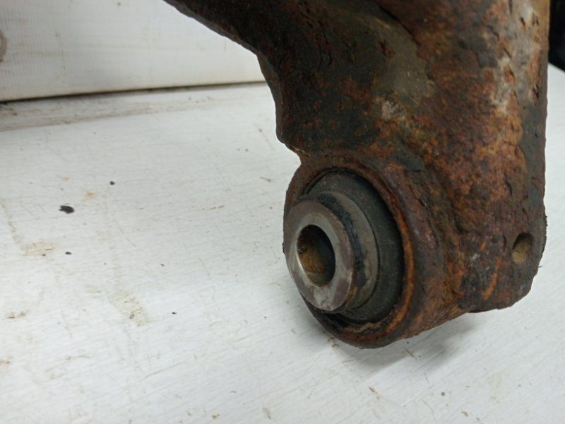 Рычаг правый Mitsubishi L200 2006-2015 (Арт. 60962) Рычаг правый Mitsubishi L200 2006-2015 (Арт. 60962)