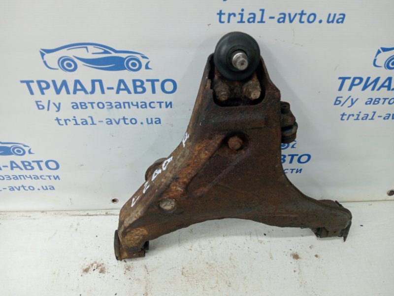 Рычаг правый Mitsubishi L200 2006-2015 (Арт. 60962) Рычаг правый Mitsubishi L200 2006-2015 (Арт. 60962)