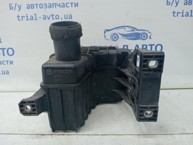 Резонатор воздушного фильтра Mazda 6 2007-2013 L8371319XA (Арт. 61158)