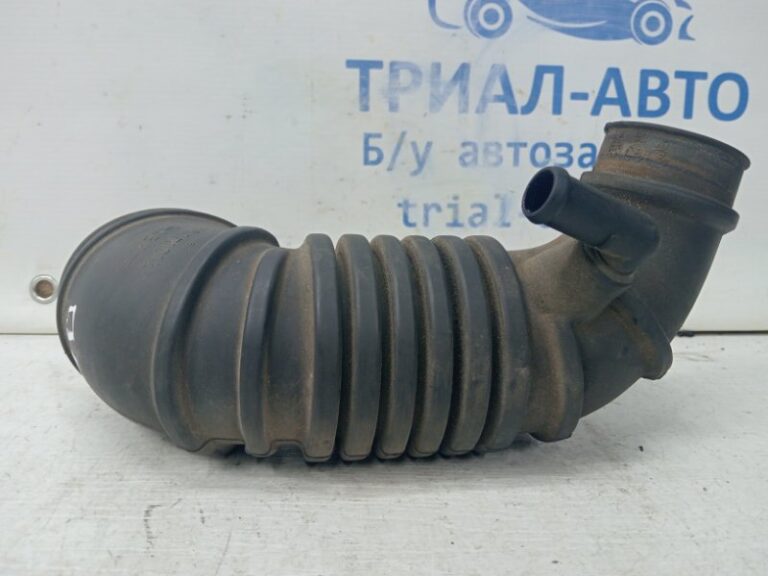 Патрубок воздушного фильтра Mitsubishi L200 2006-2015 MN171012 (Арт. 61162)