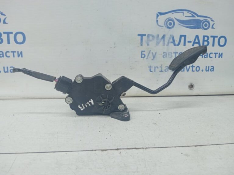 Педаль газа Toyota RAV 4 2012-2018 7811042050 (Арт. 61285)